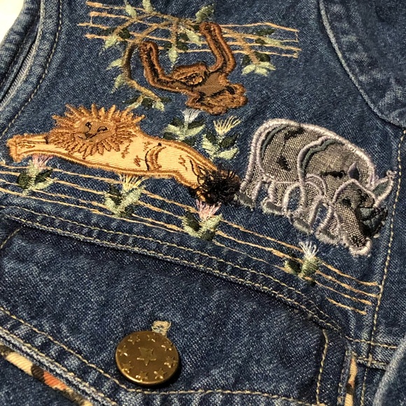 Vintage Jean Jacket w/ Safari Animals (s) - Picture 6 of 7
